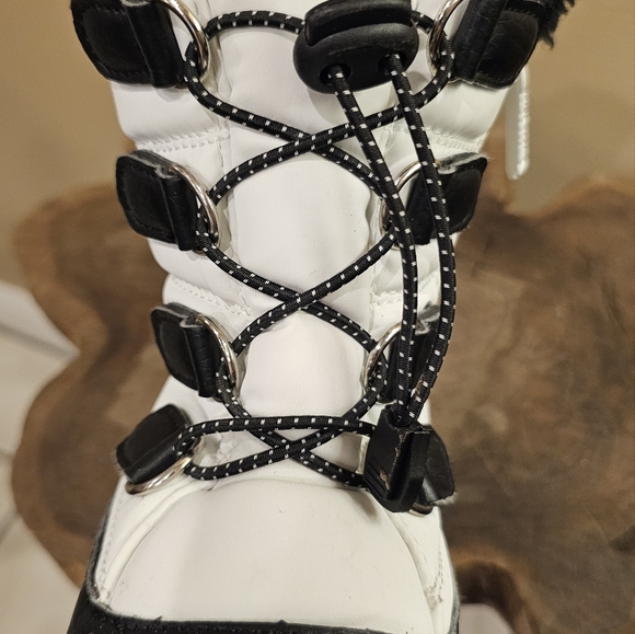 Khombu insulated winter boot - Picture 9 of 10